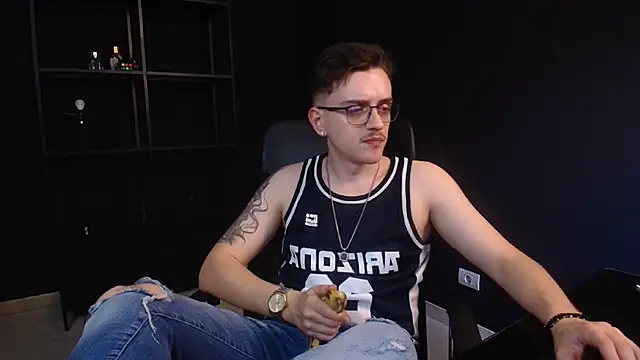 FelixStarkk – Naživo XXX chat