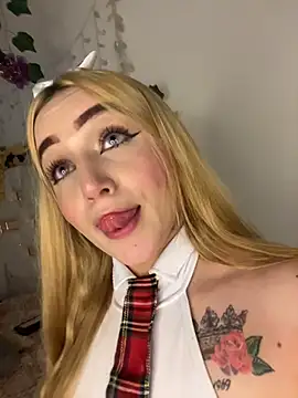 Sara_Sophia420's Live XXX Chat