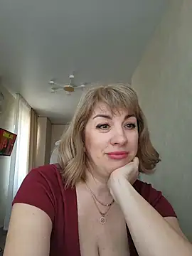 Brionia élő XXX-chatje