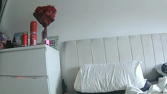 Chat +18 de theblondecocklover ao vivo