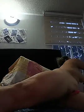 Czat XXX na żywo – maynor_1998