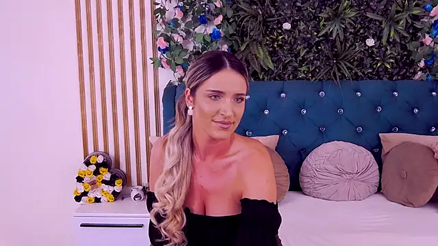 دردشة CherryMuse_ الجنسية المباشرة