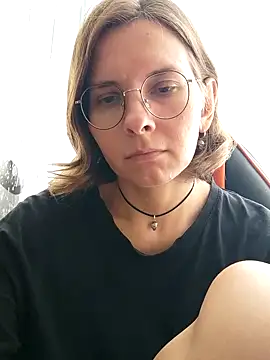 XXX chat uživo modela Aashikalaa