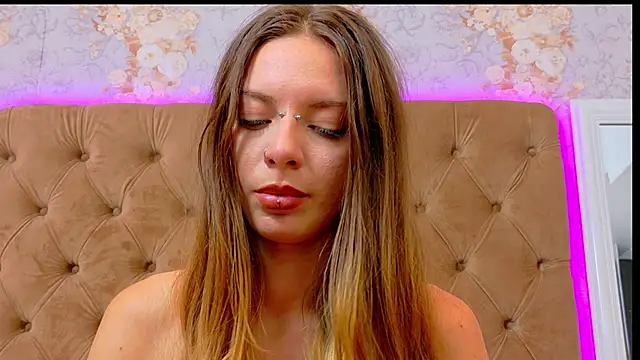 Chatroom XXX en direct de CoraVex