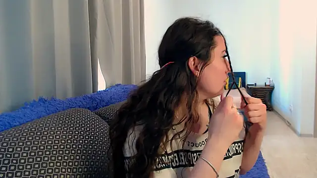 Chatroom XXX en direct de Helen_Adams_