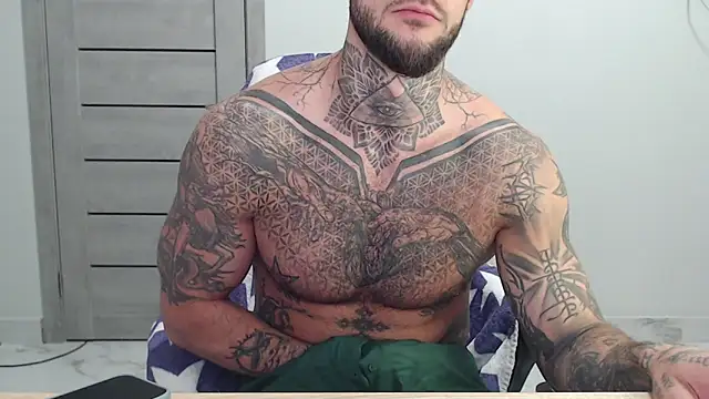 Онлайн чат XXX maxi_foxxx