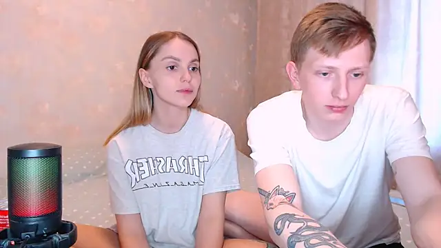צ'אט XXX בשידור חי של juliaanddima