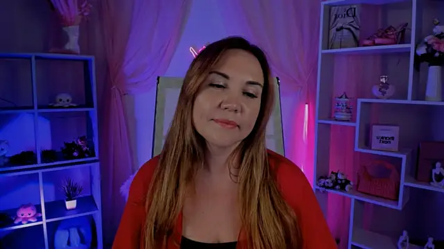 AylaTallow Chat XXX live