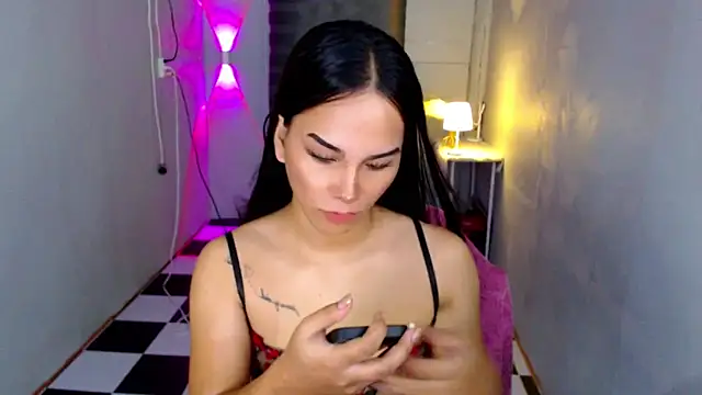 SanyaGirlx Chat XXX in diretta