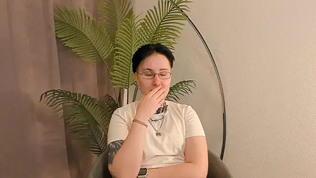 LeonOsbey's Live XXX Chat
