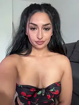 Mia_spicyy Adlı Modelin Web Kamerası Şovu