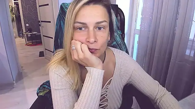 AlexiaDarren Adlı Modelin Canlı XXX Sohbeti