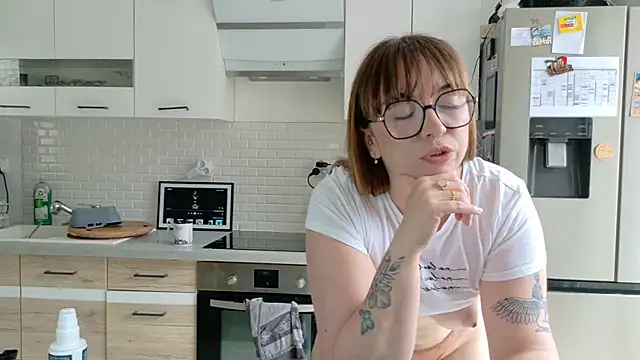 TokyoAna Chat XXX in diretta