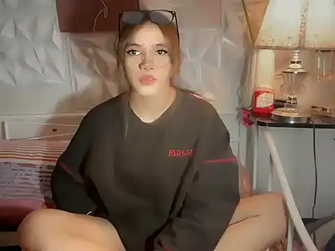 Leijona_Milker webcam show