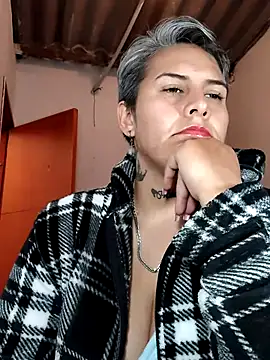 Yessi_rousse Chat XXX in diretta
