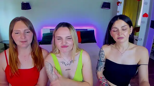 XXX chat uživo modela MagicEyess