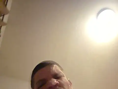 Chat +18 de Rzemtsefg ao vivo