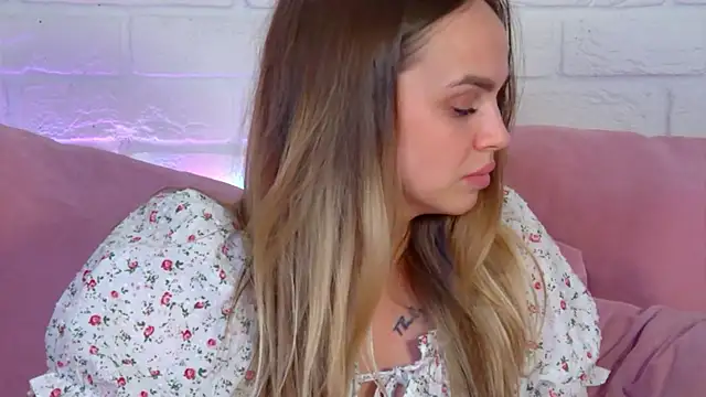 AnitaVenture Chat XXX live