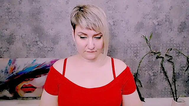 Djullia Live XXX-chat