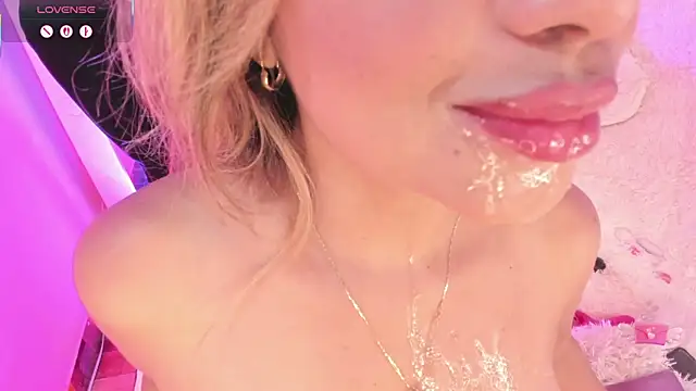 Agatha210 现场XXX聊天