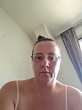 Goodass7 Live XXX-Chat