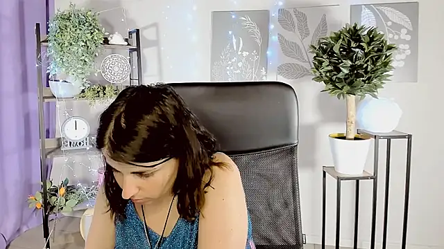 Chat +18 de MartaEdams ao vivo