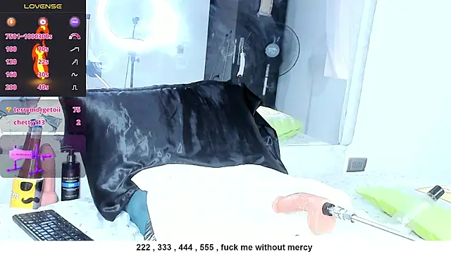 Benjamin_Buster Live XXX-Chat