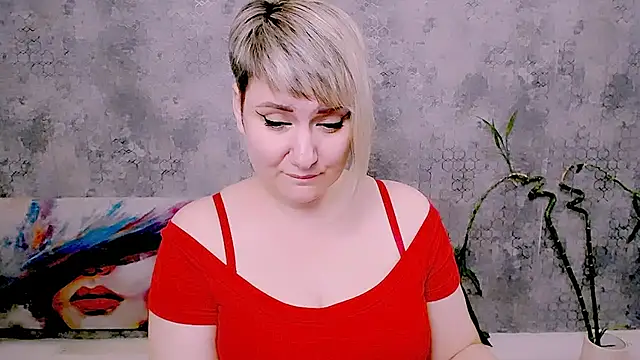 XXX chat uživo modela Djullia