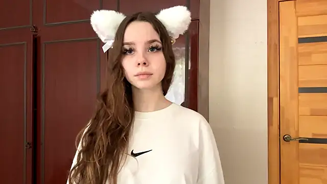 T1ffanyLn Webbikameraesitys