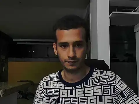 talktome4 Adlı Modelin Web Kamerası Şovu