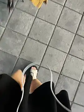 Chat +18 de littleqiu ao vivo