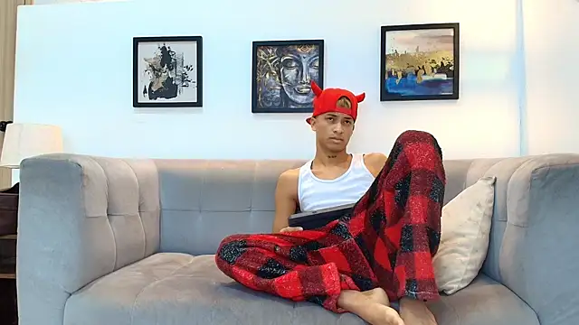 Chat XXX en directo de GOLD_BOYS