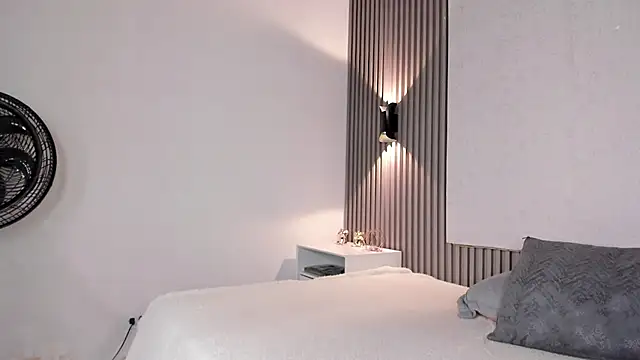 Chat +18 de Zafiiraa ao vivo