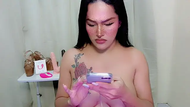 ChloeAsian 웹캠 쇼