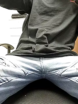Živý XXX chat RETURNOFTPNUTS