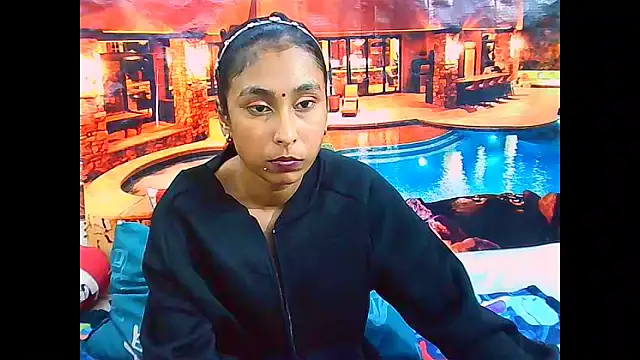 IndianSexyButt Adlı Modelin Canlı XXX Sohbeti
