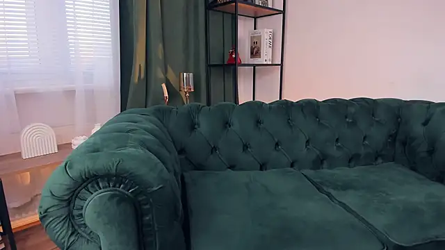 XXX chat uživo modela InesPiek