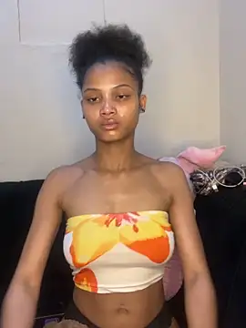 Chat XXX en directo de PEACHWAV3