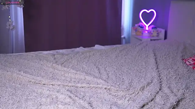 FancyEsten 即時 XXX 聊天
