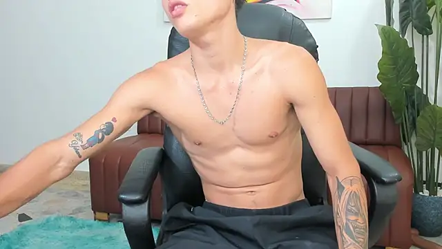 Show modela Thebestboyhot na web-kameri