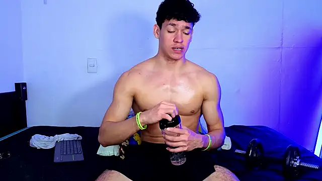 Chat XXX ao vivo de Luke_Muscle
