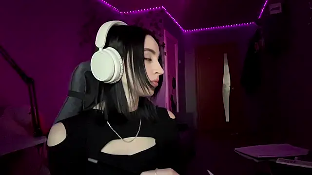 NightFoxxx Chat XXX live