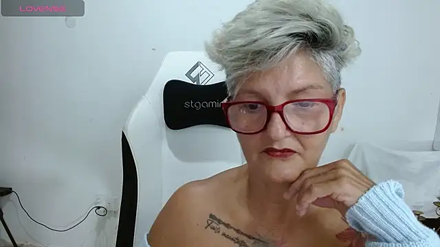 bety-cum2 live XXX chat
