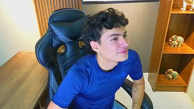 Esteban_Fire Webcam-Show