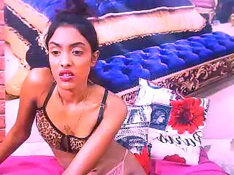 IndianPretty14u2Luvn Live XXX chat