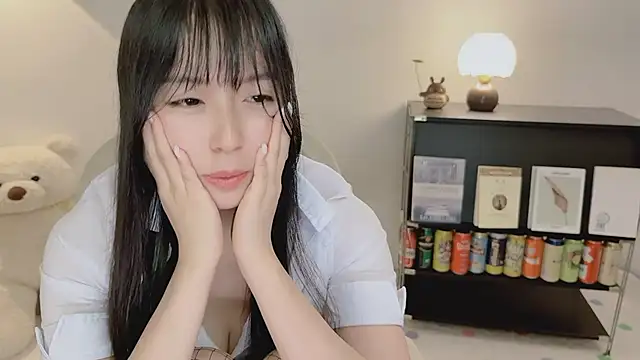 Onechestnut Live XXX Chat