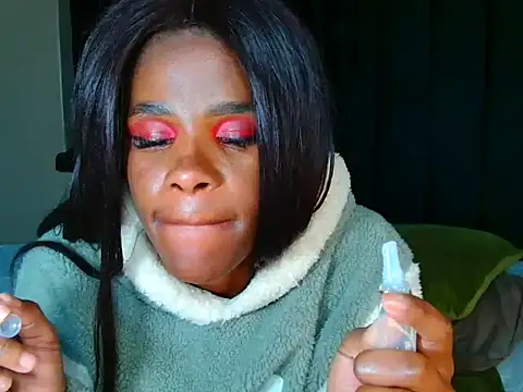 Chat +18 de CaramelCandyxx ao vivo
