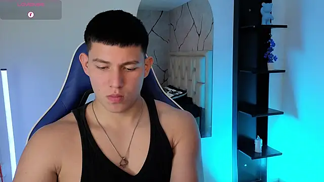 Chatroom XXX en direct de JamesCr_