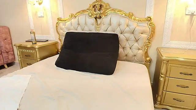 Živý XXX chat HallieStone