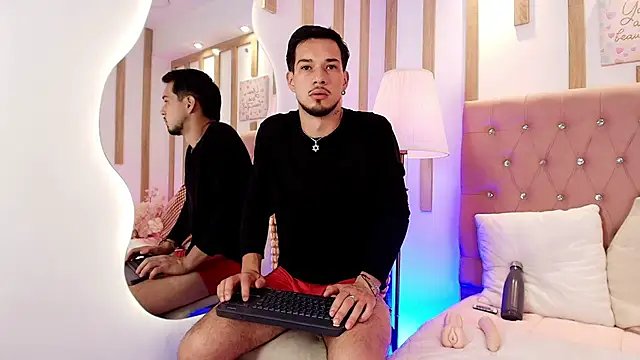 Chatroom XXX en direct de Leonard_Foxx